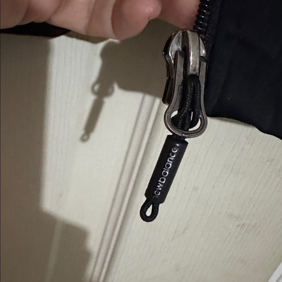 New Balance Black Full-Zip Jacket - Picture 4 of 5